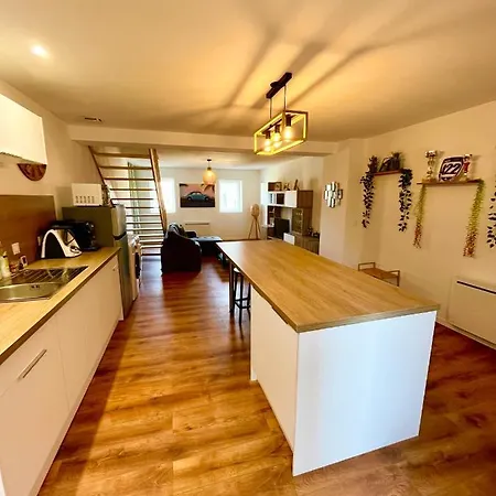 Duplex - Hyper Centre - Spacieux - Neuf